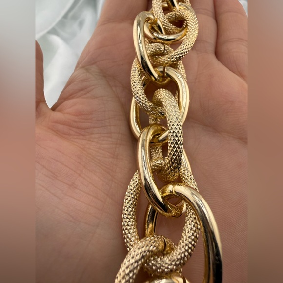 New! Zara 2 tones Gold Chain Bracelet adjustable - Picture 5 of 12